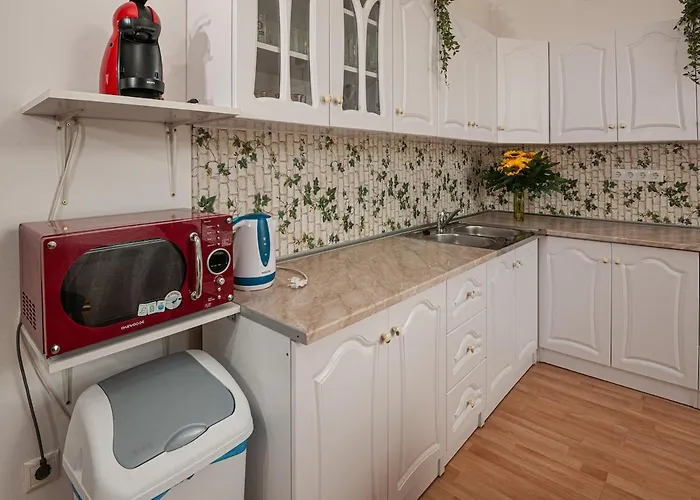 Lägenhet Sunrise Airport - Free Parking - 120 Sqm *