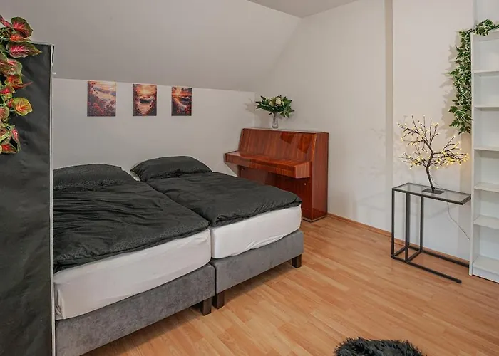 Sunrise Airport - Free Parking - 120 Sqm Budapest
