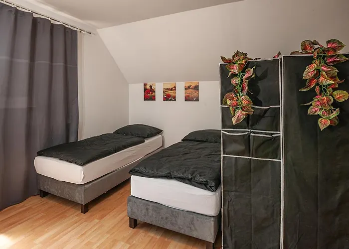 Sunrise Airport - Free Parking - 120 Sqm Апартаменты