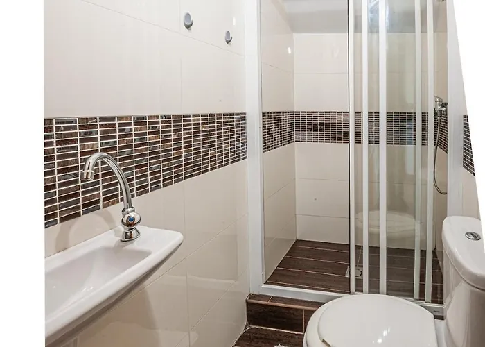 Sunrise Airport - Free Parking - 120 Sqm