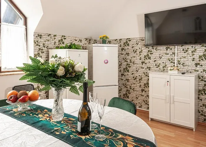 Апартаменты Sunrise Airport - Free Parking - 120 Sqm Будапешт
